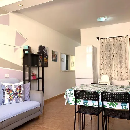 Bonito Apartamento Con Piscina En Colina Ii, Los Cristianos Apartment *