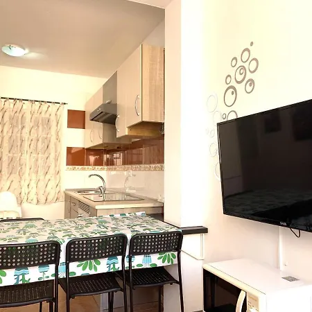 Apartment Bonito Apartamento Con Piscina En Colina Ii, Los Cristianos *